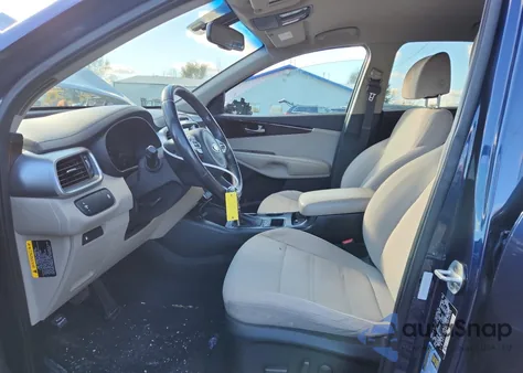 2017 Kia Sorento Lx z USA, uszkodzony, nr VIN 5XYPG4A36HG212918